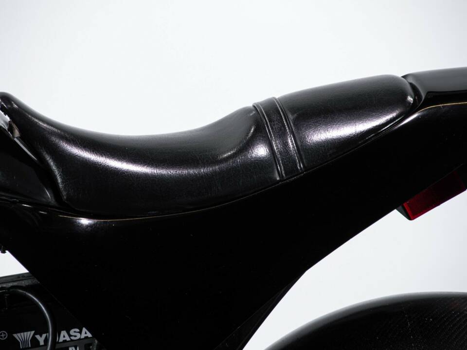 Image 18/50 of Buell S1 White Lightning (1996)