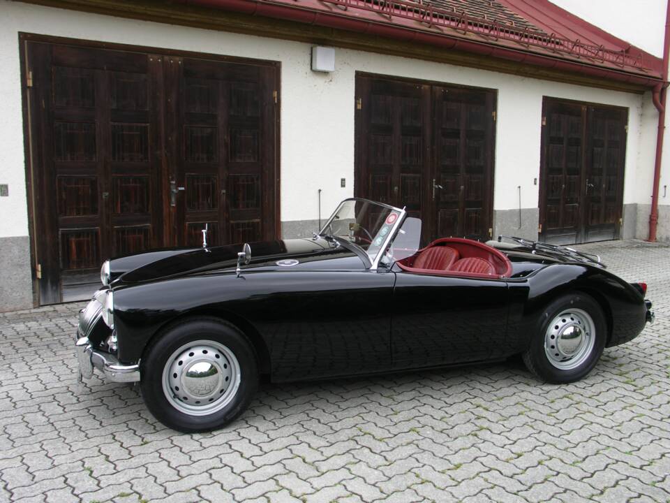Immagine 31/36 di MG MGA 1500 (1956)