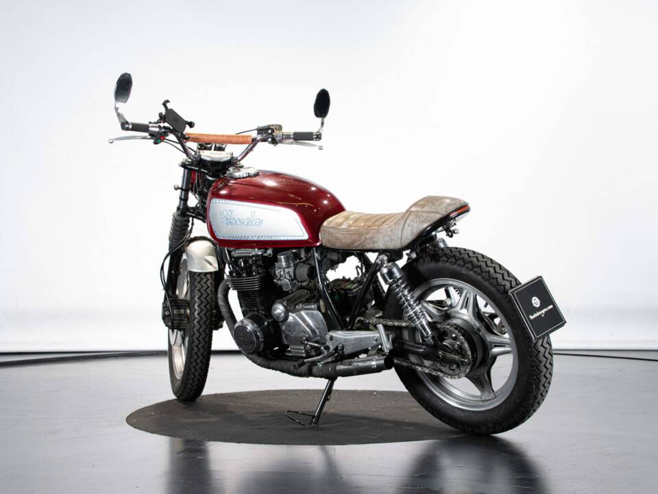 Image 2/50 of Honda CB 650 (1984)