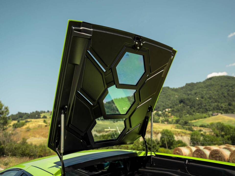Image 20/25 de Lamborghini Murciélago LP670-4 SV (2009)