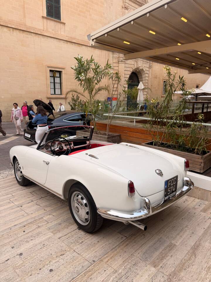 Image 9/72 of Alfa Romeo Giulietta Spider (1957)