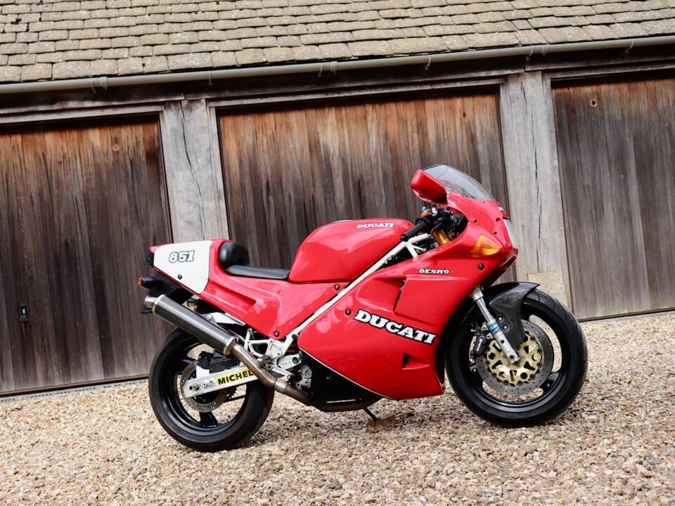 Afbeelding 16/18 van Ducati DUMMY (1991)