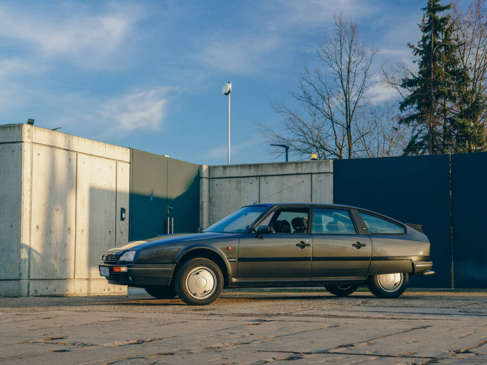 Image 2/74 of Citroën CX 25 GTI Turbo 2 (1988)