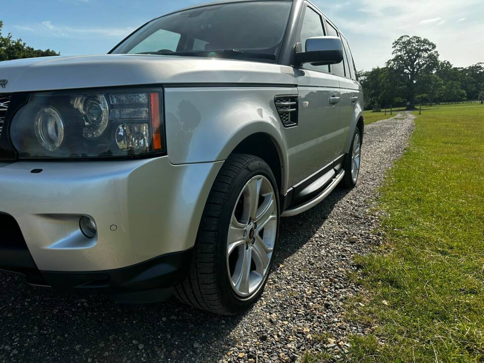 Bild 32/77 von Land Rover Range Rover Sport SDV6 (2013)