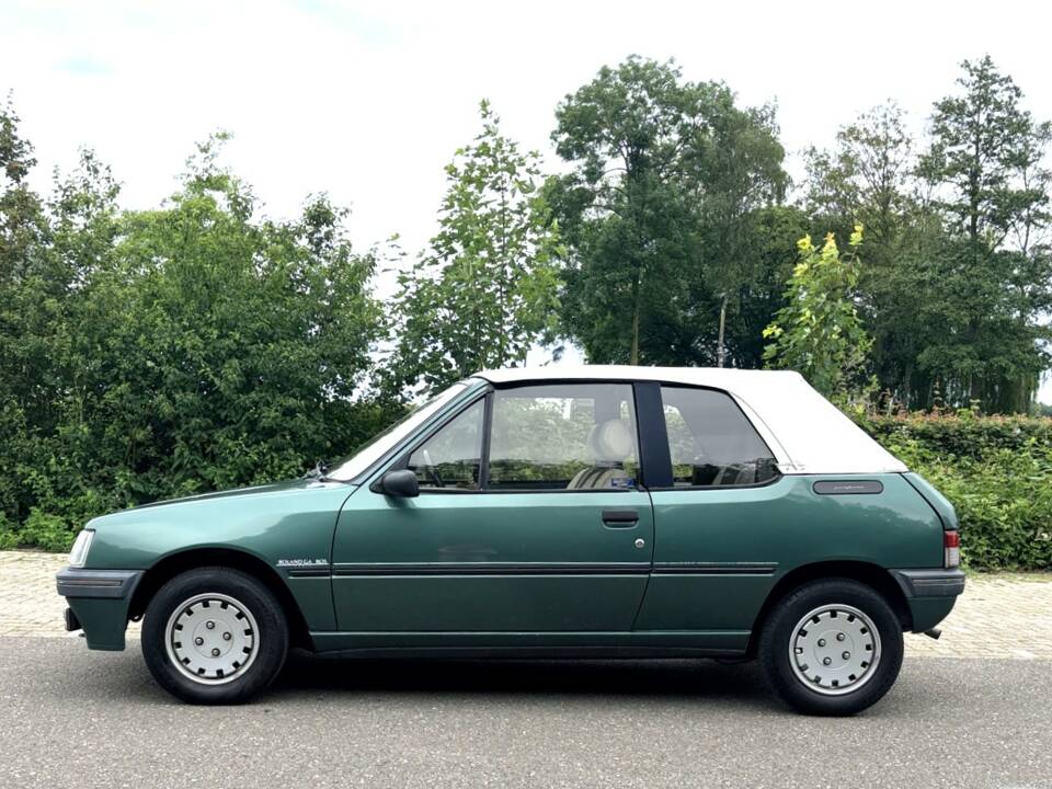 Image 7/20 of Peugeot 205 Roland Garros (1992)