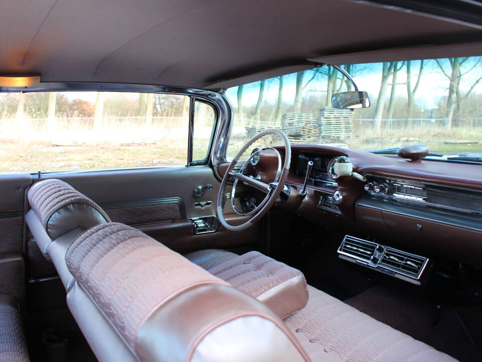 Bild 21/40 von Cadillac 62 Coupe DeVille (1959)