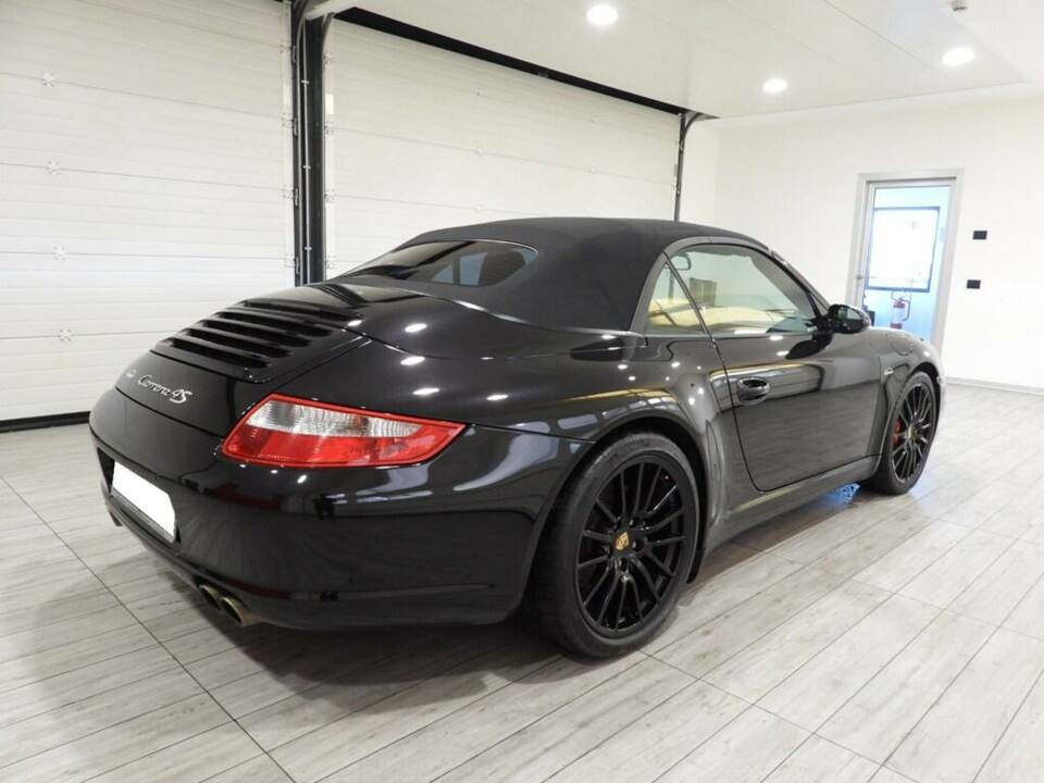 Bild 9/14 von Porsche 911 Carrera 4S (2007)