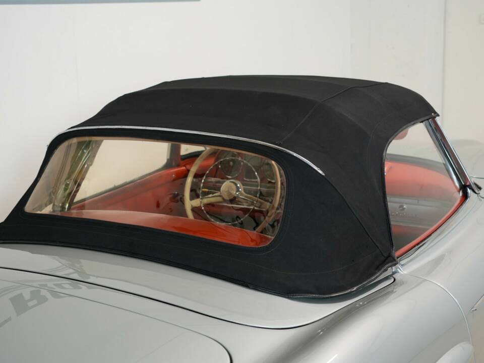 Image 11/50 of Mercedes-Benz 300 SL Roadster (1958)