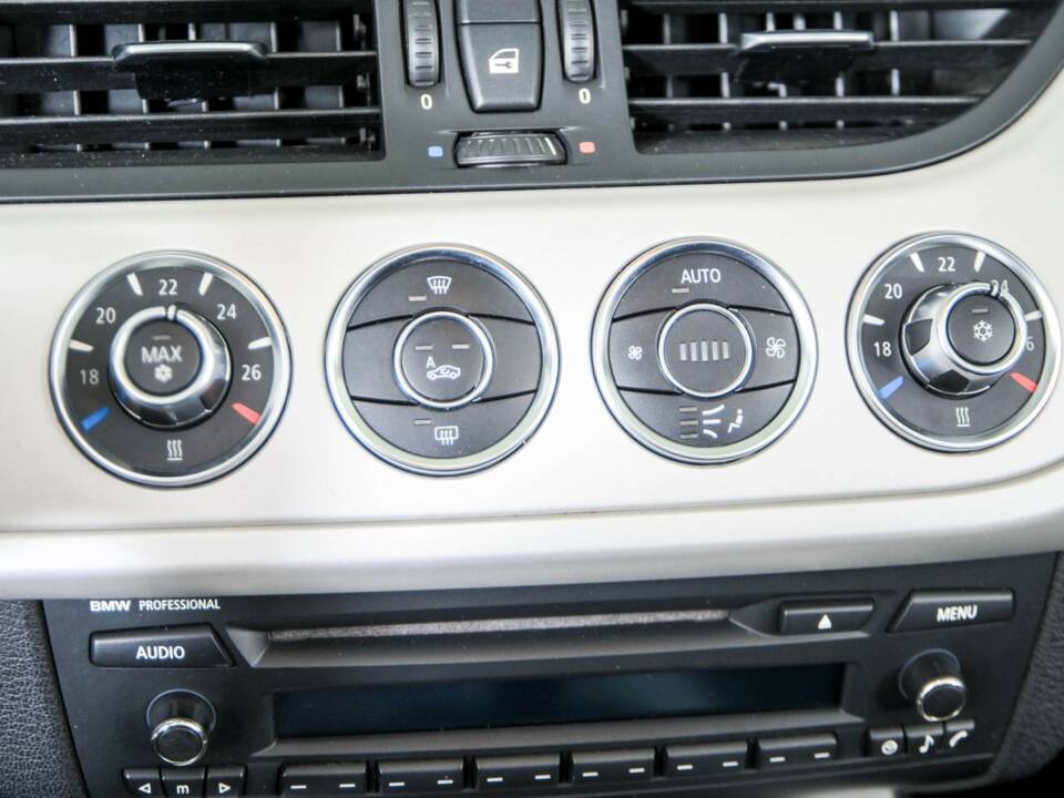 Image 28/50 of BMW Z4 sDrive23i (2010)