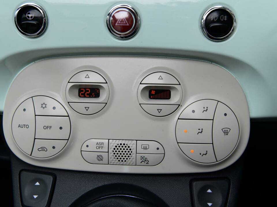 Image 31/45 of FIAT 500 C (2015)