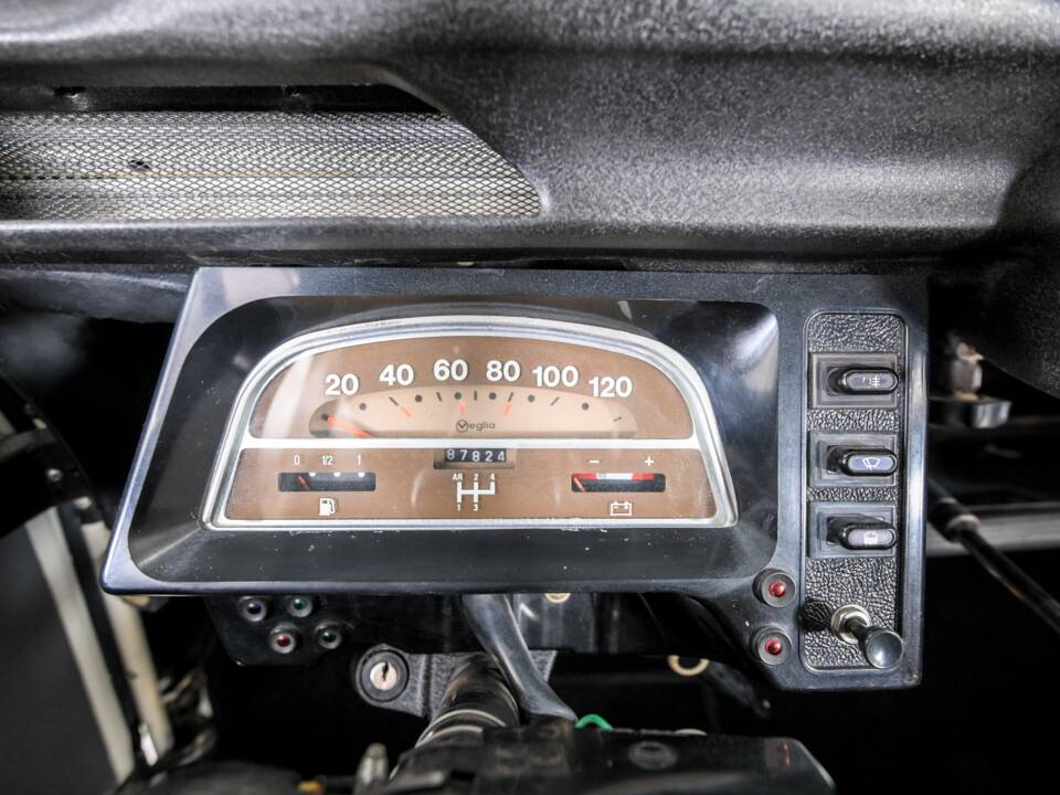 Bild 34/60 von Citroën 2 CV 6 Club (1989)