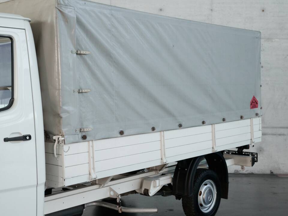 Image 6/43 of Mercedes-Benz T1 208 (1981)