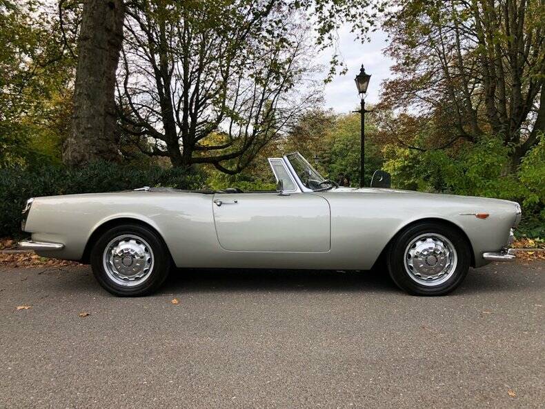 Bild 5/50 von Alfa Romeo 2600 Spider (1964)