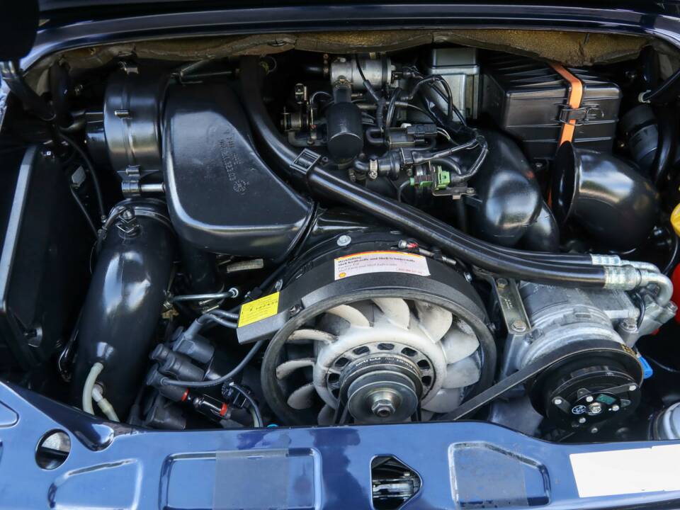 Bild 4/50 von Porsche 911 Carrera 4 (1992)