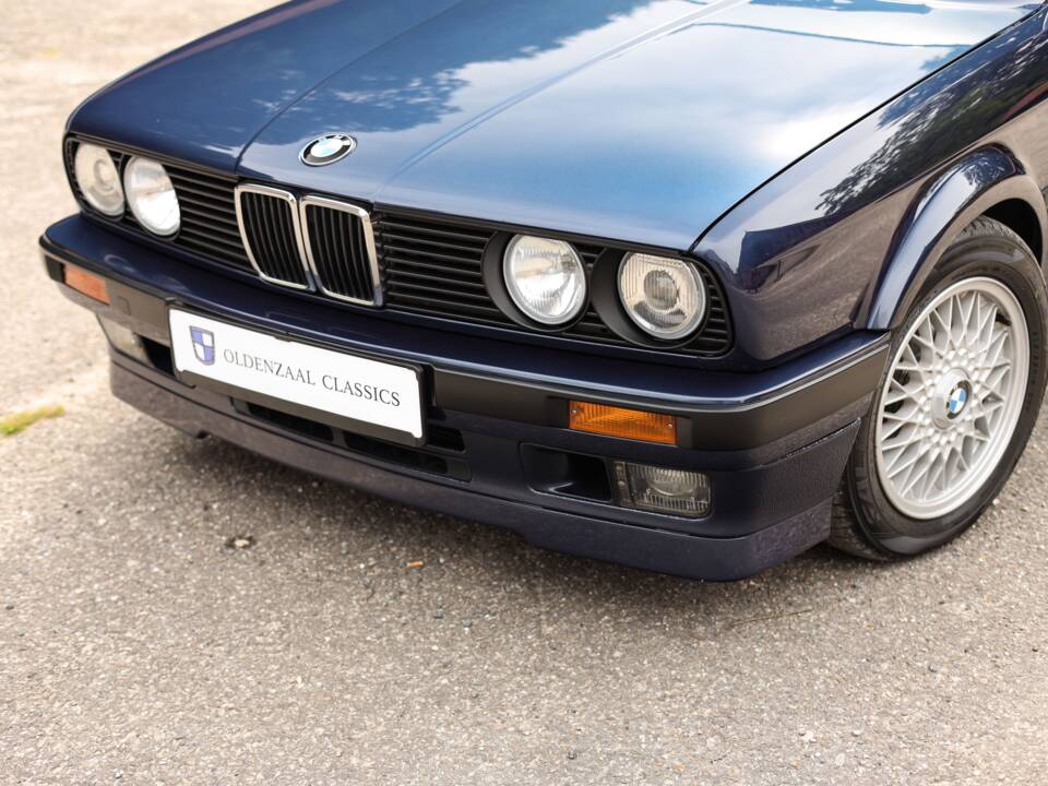 Image 32/82 of BMW 325ix (1989)