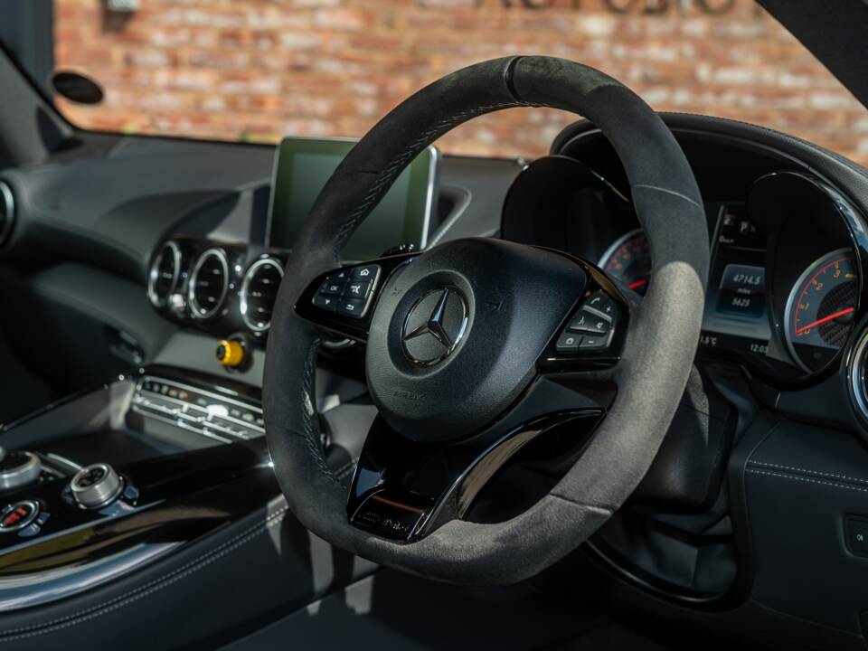 Image 41/67 of Mercedes-AMG GT-R (2018)