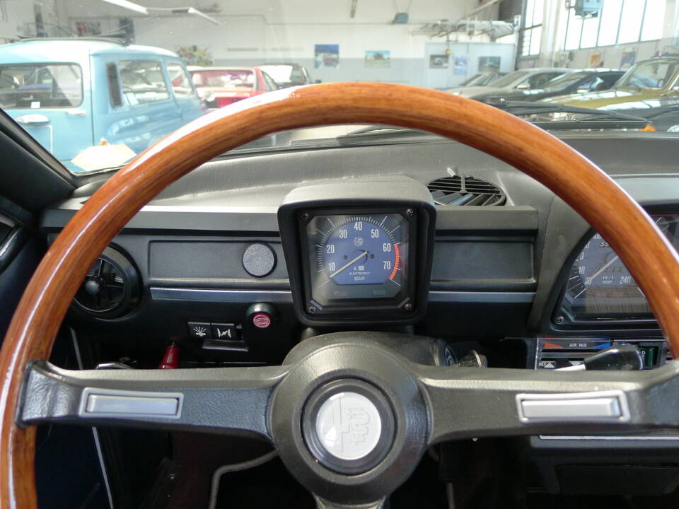 Bild 44/45 von Alfa Romeo Alfetta GT 1.6 (1978)