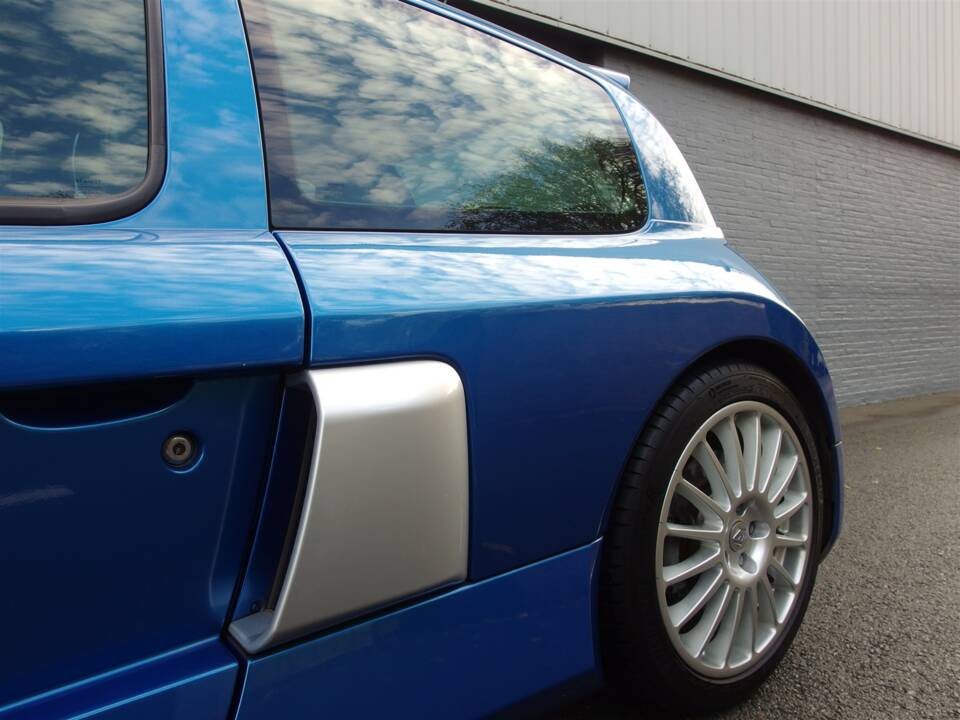 Imagen 23/100 de Renault Clio II V6 (2004)