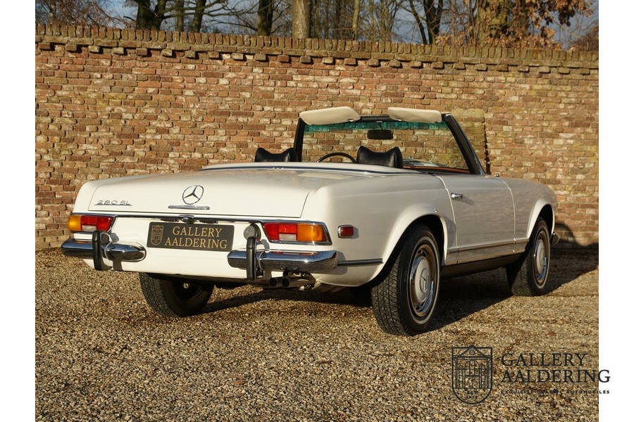 Image 42/50 of Mercedes-Benz 280 SL (1970)