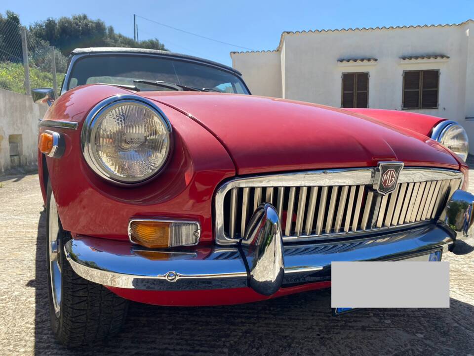Immagine 9/66 di MG MGB (1977)