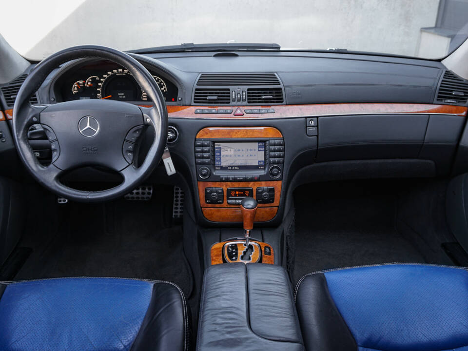 Image 12/51 of Mercedes-Benz S 65 AMG L (2004)