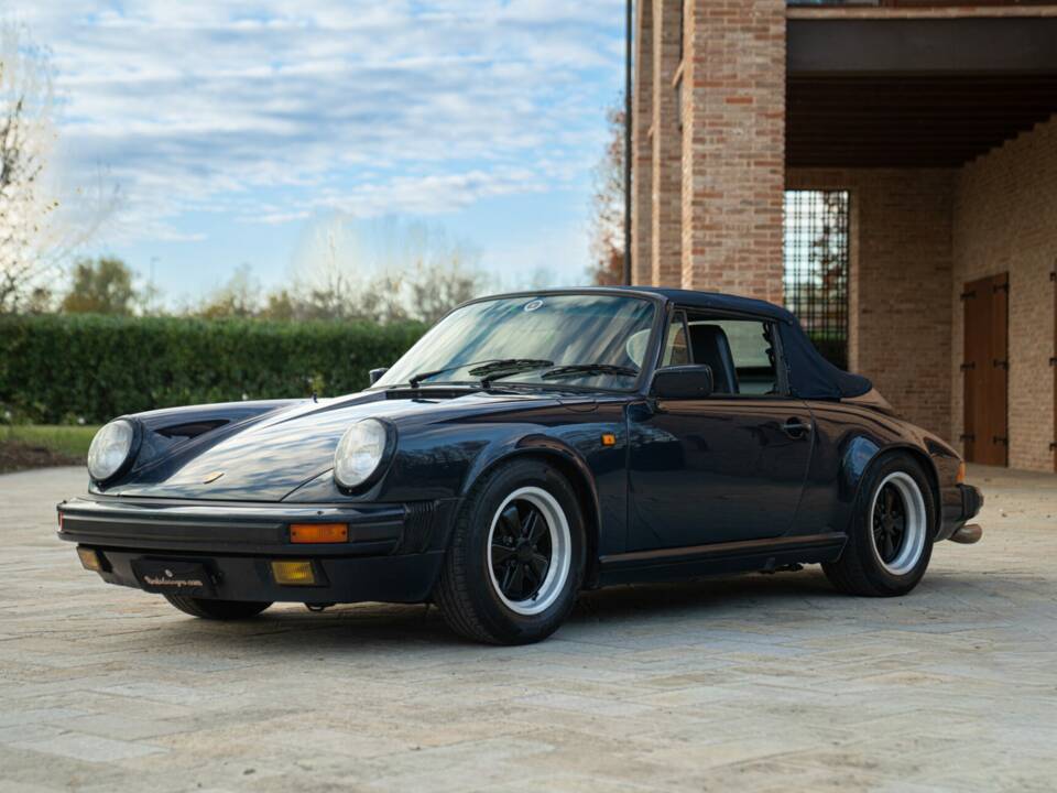 Bild 1/50 von Porsche 911 Carrera 3.2 (1989)