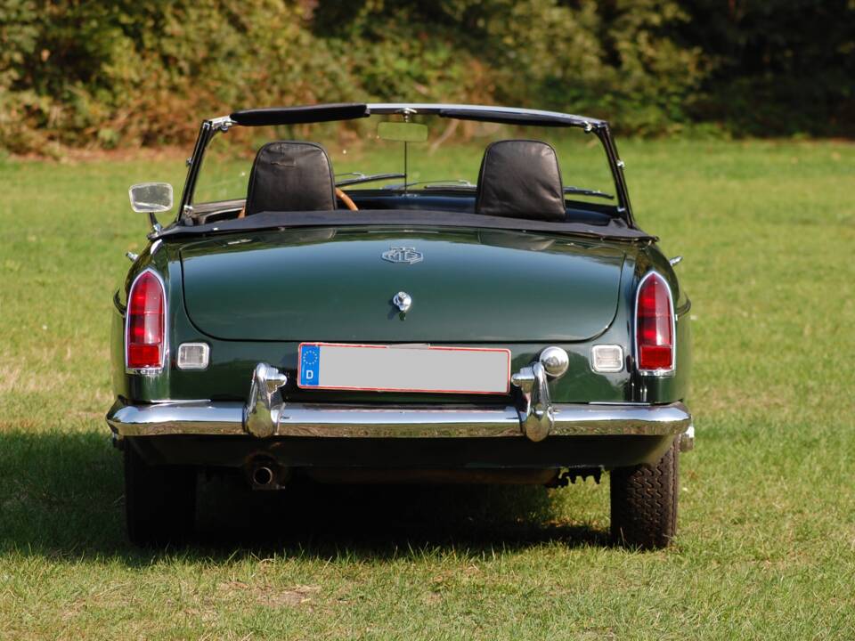 Image 10/27 of MG MGB (1969)