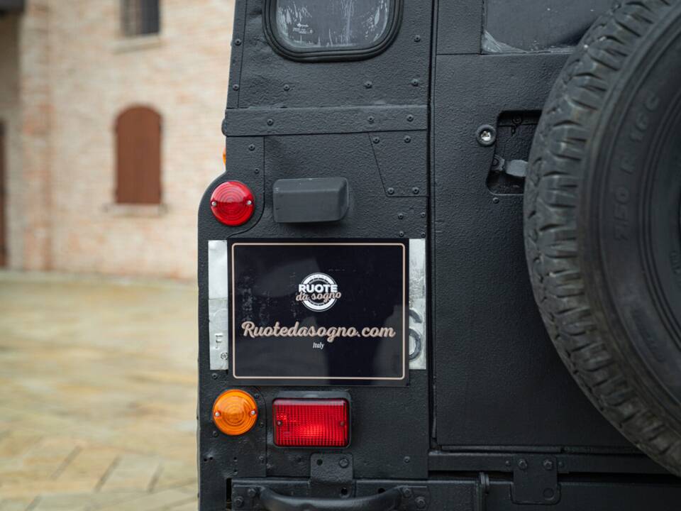 Bild 14/50 von Land Rover 90 (1985)