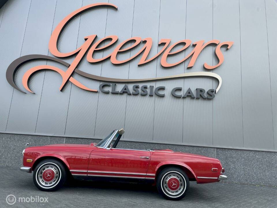 Imagen 2/6 de Mercedes-Benz 280 SL (1968)