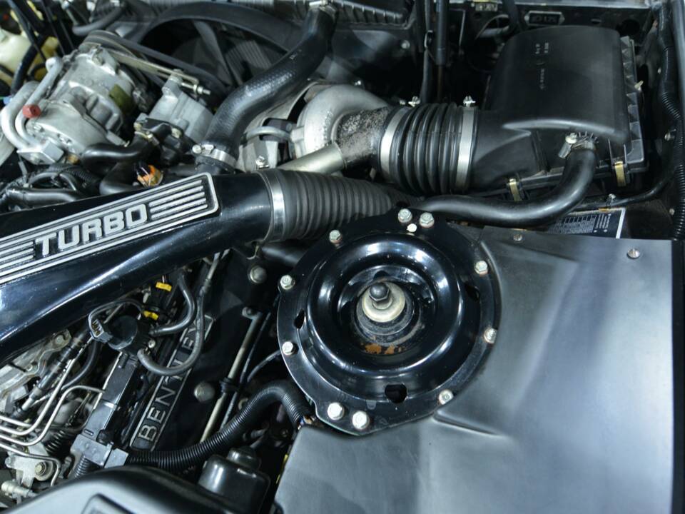 Image 38/50 of Bentley Continental R (1992)