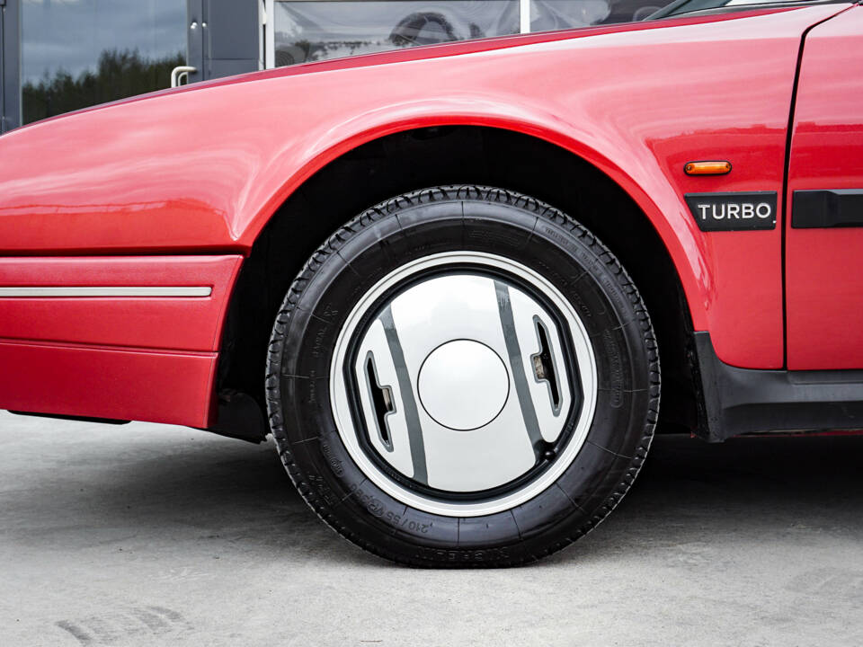Image 11/44 de Citroën CX 25 GTI Turbo 2 (1986)
