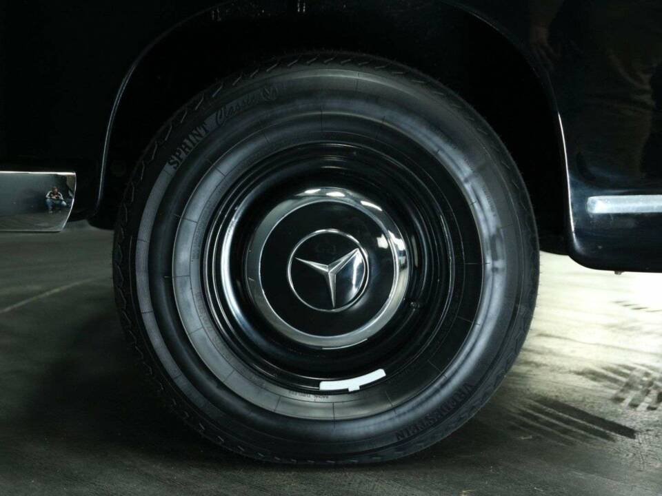 Bild 48/49 von Mercedes-Benz 180 D (1956)