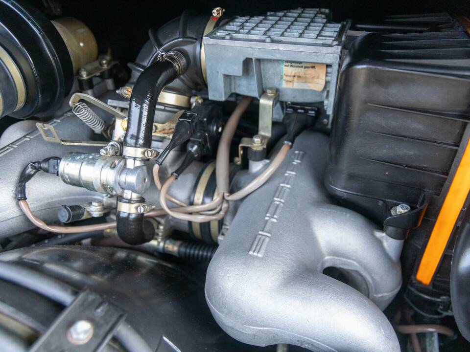 Bild 48/50 von Porsche 911 Carrera 3.2 "25 Jahre 911" (1988)