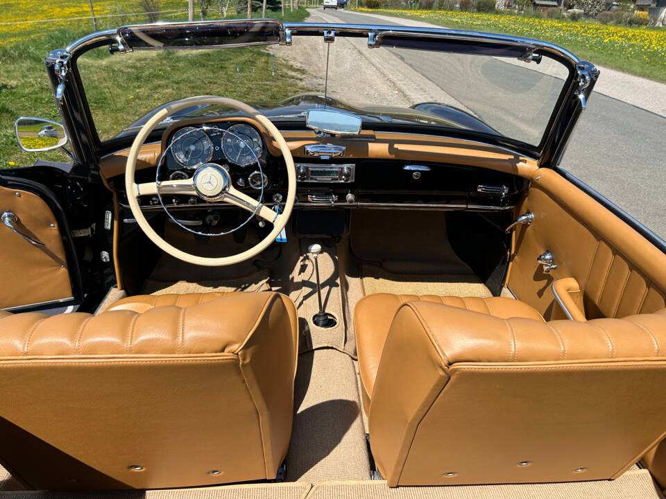 Image 13/53 of Mercedes-Benz 190 SL (1956)