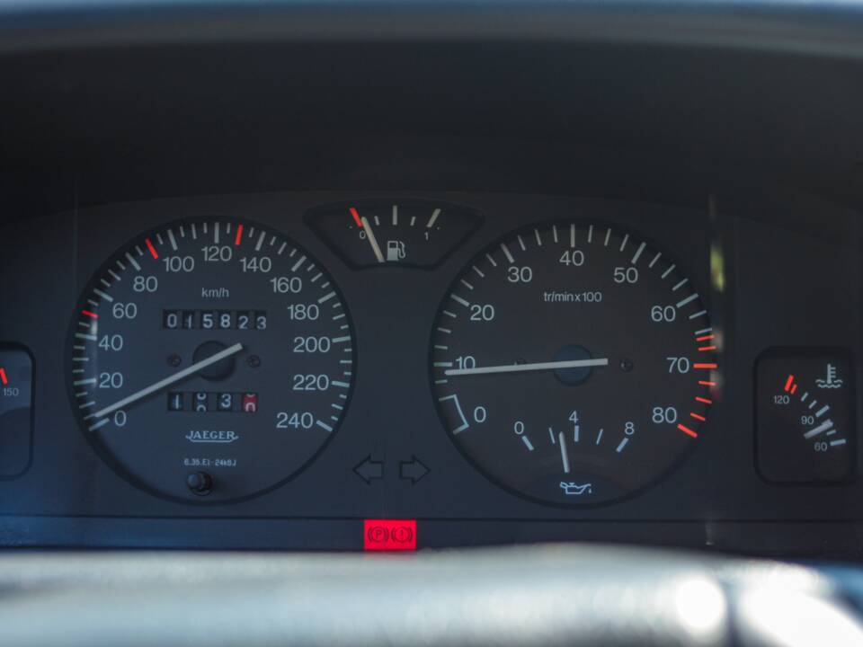 Bild 35/52 von Citroën ZX 2.0i 16v (1993)