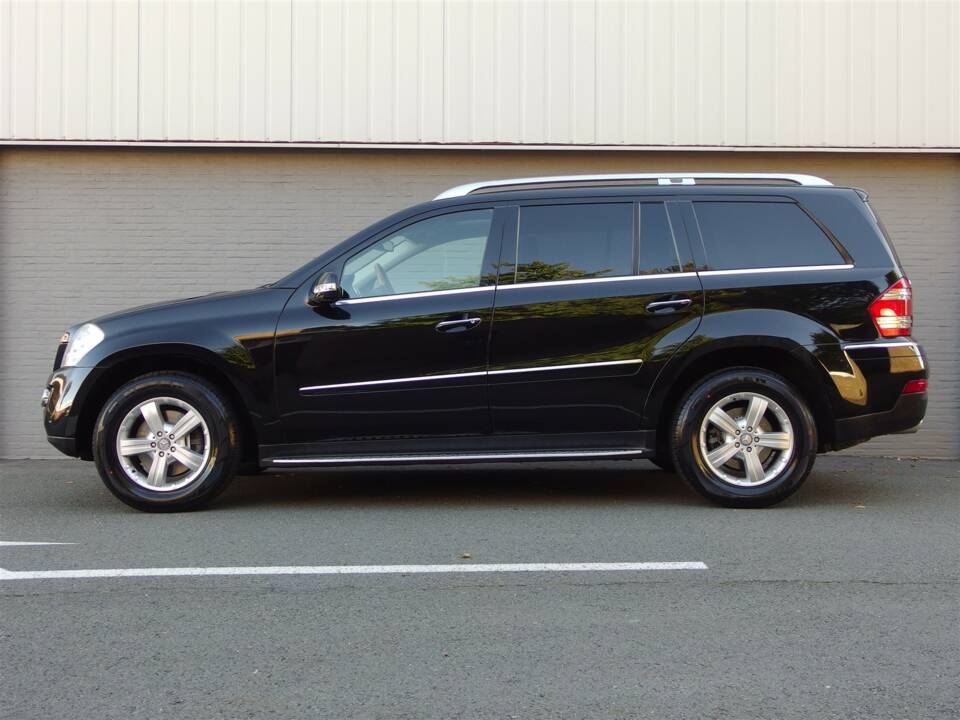 Immagine 6/100 di Mercedes-Benz GL 550 4MATIC (2008)
