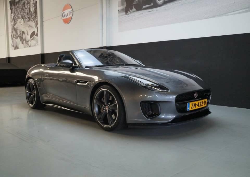 Image 1/50 of Jaguar F-Type (2019)