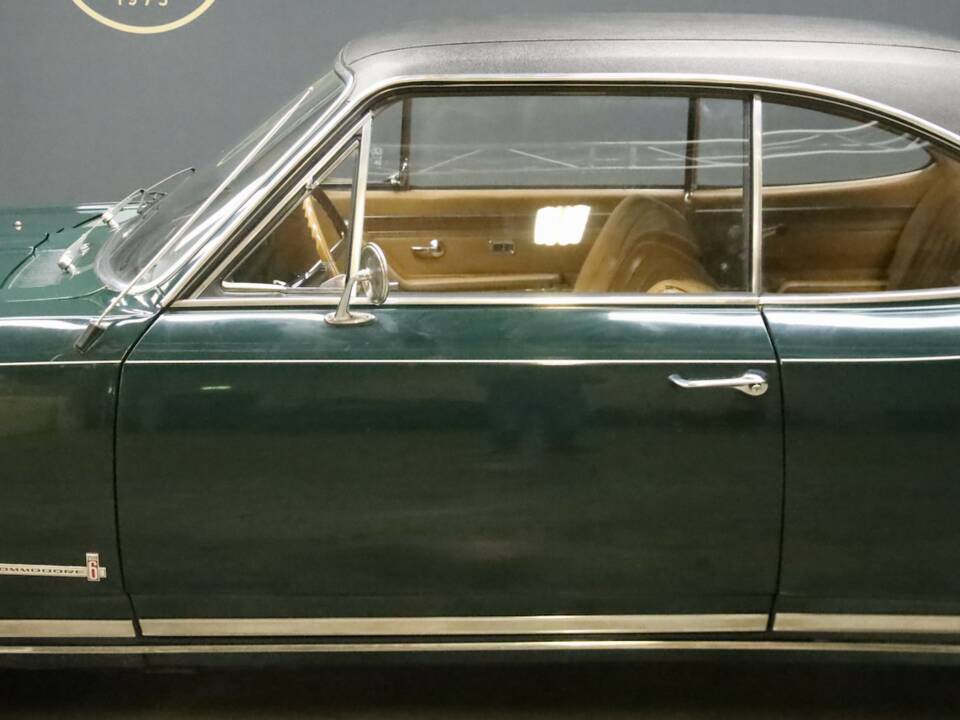 Bild 19/50 von Opel Commodore 2,5 GS (1969)