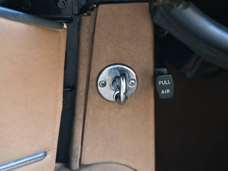 Image 40/50 de Jaguar Type E V12 (1974)