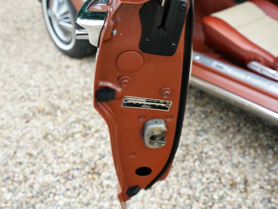 Bild 17/50 von Ford Mustang 289 (1966)
