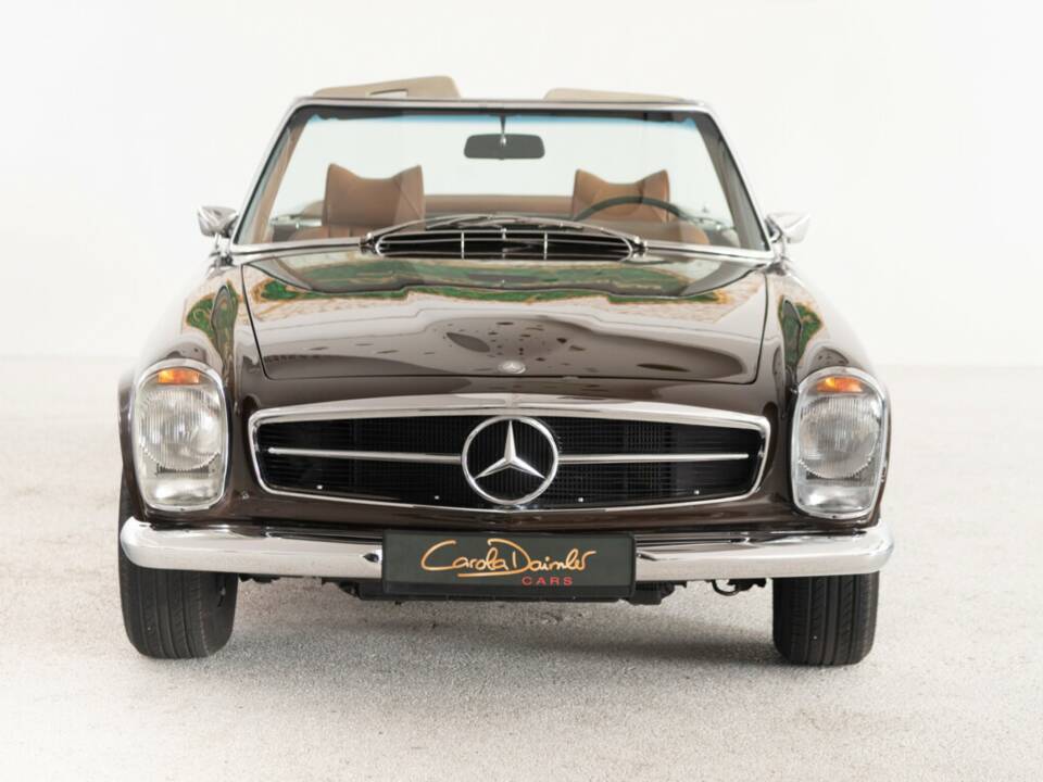 Image 9/30 of Mercedes-Benz 280 SL (1970)