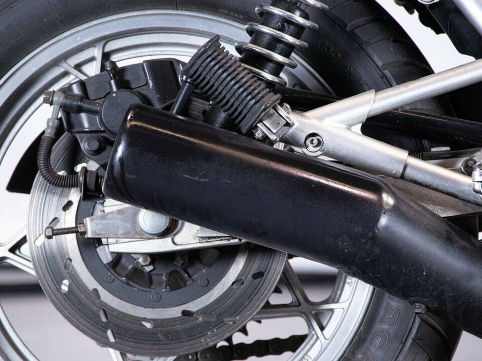 Bild 40/50 von Suzuki GSX 1100 SZ Katana (1982)