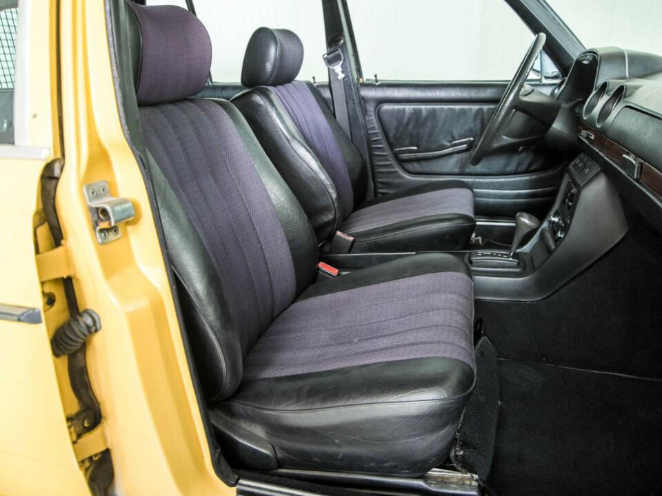 Bild 29/50 von Mercedes-Benz 300 TD Turbodiesel (1981)