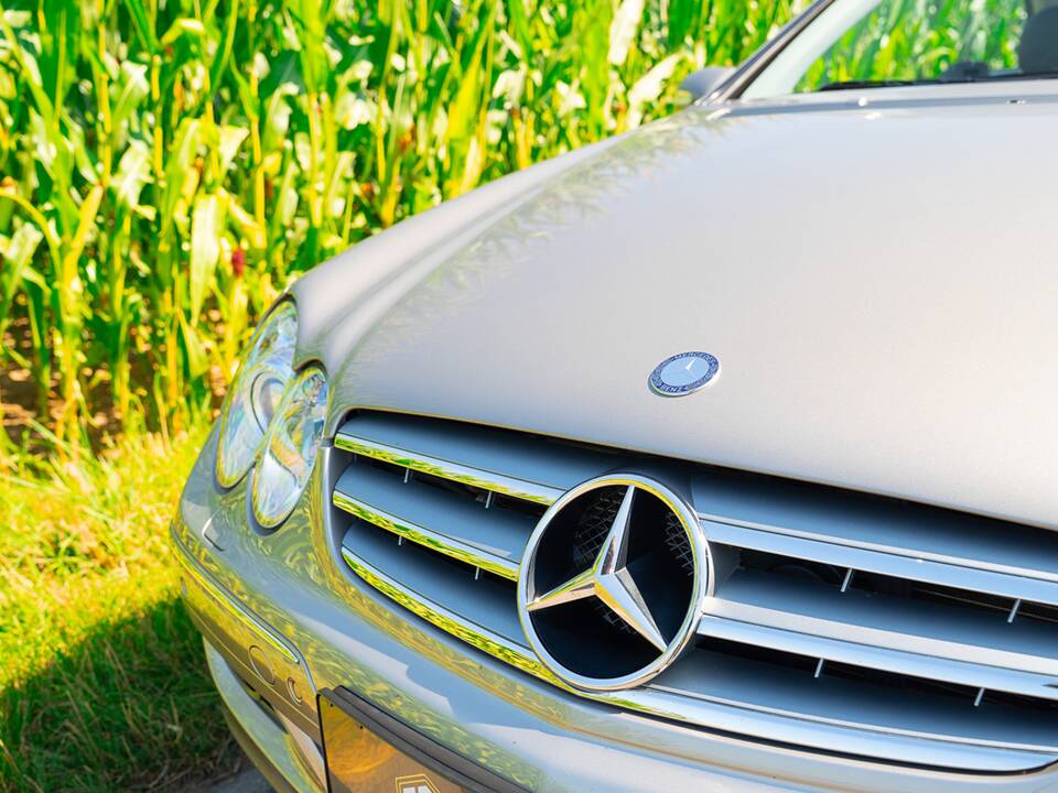 Image 14/49 of Mercedes-Benz CLK 280 (2006)
