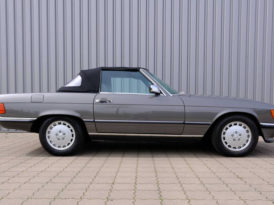 Image 2/96 of Mercedes-Benz 560 SL (1987)