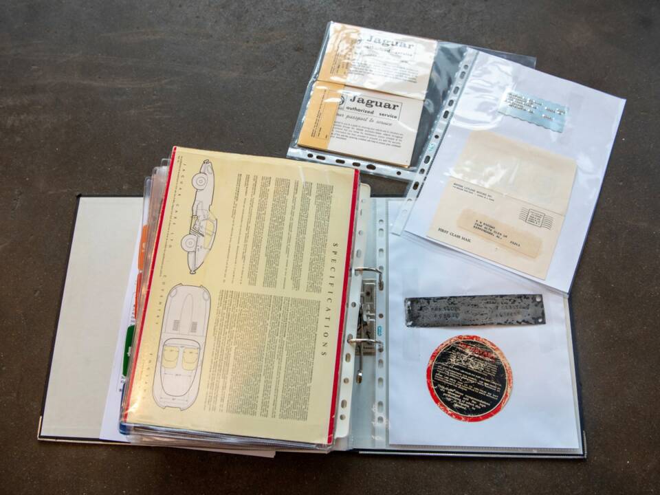 Afbeelding 34/34 van Jaguar E-Type (1971)