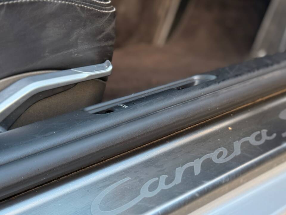 Image 11/25 of Porsche 911 Carrera S (2006)