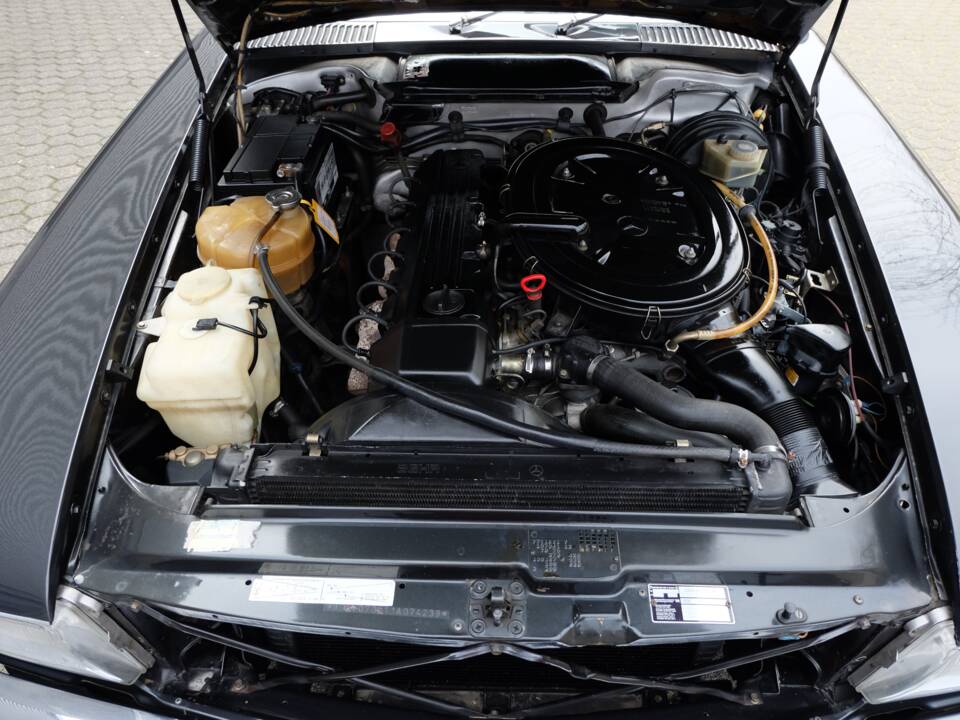 Immagine 40/43 di Mercedes-Benz 300 SL (1987)