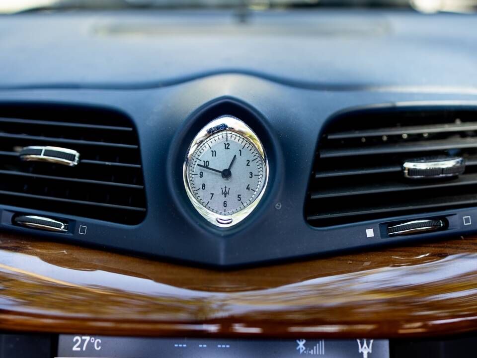 Bild 6/36 von Maserati GranCabrio 4.7 (2010)