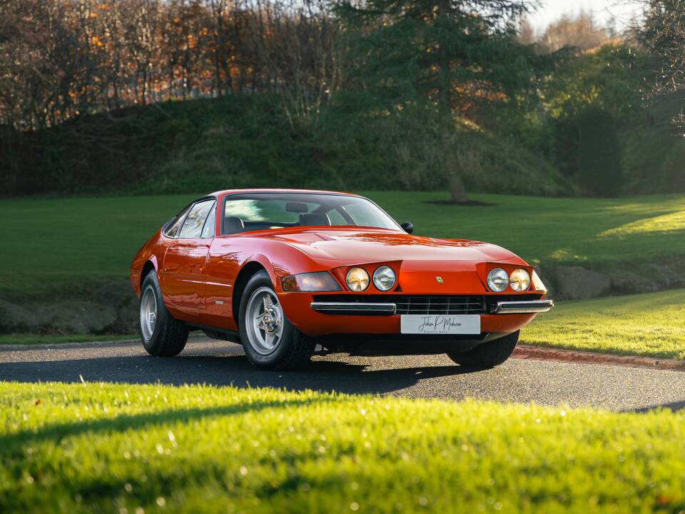 Image 1/74 of Ferrari 365 GTB/4 Daytona (1971)